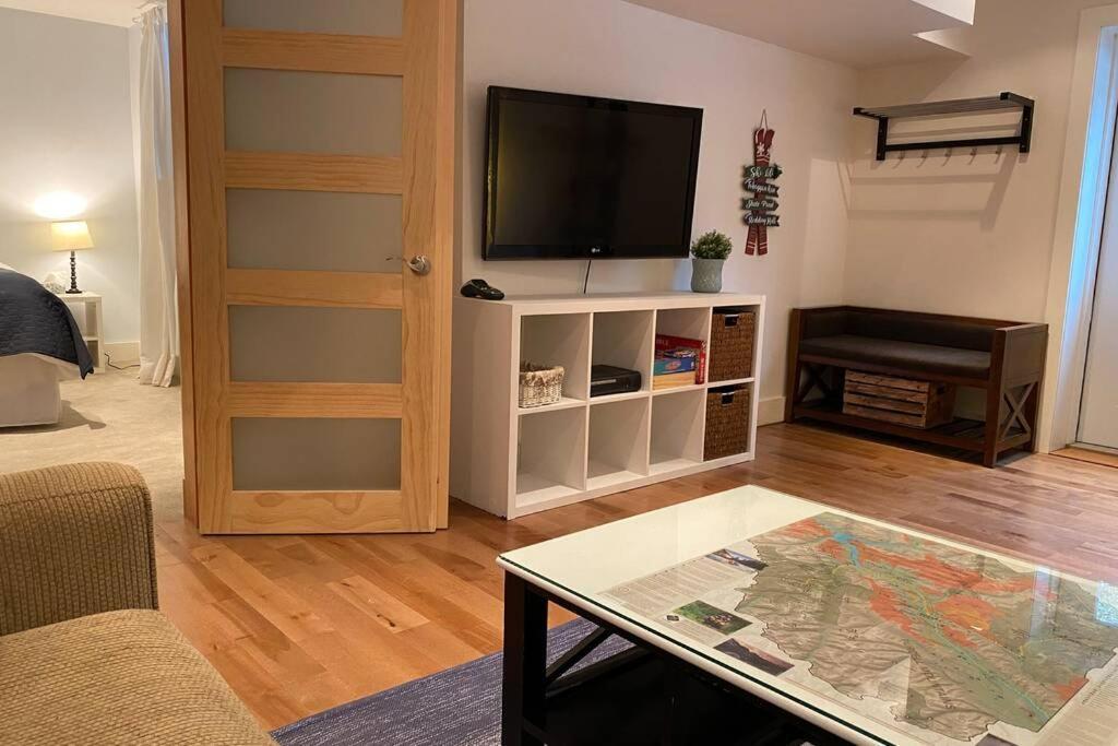 Hideaway On Quartz - 1Bed 1Bath Suite Голдън Екстериор снимка
